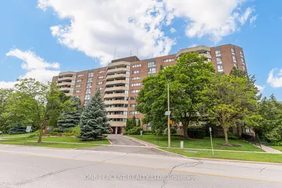 40 Baif Boulevard 302, Richmond Hill, On L4c 5m9