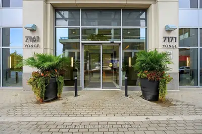 7171 Yonge Street 1702, Markham, On L3t 0c5