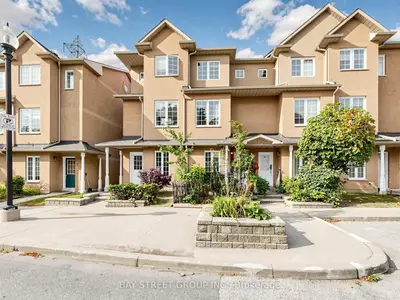 4 St Moritz Way 2, Markham, On L3r 4e8