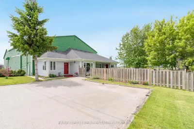 240 King Street, King, On L3y 4v9