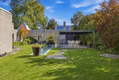 92 Westwood Lane, Richmond Hill, On L4c 6y2