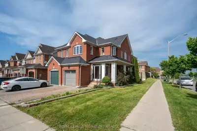 1 Holloway Road, Markham, On L3s 4p4