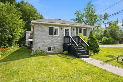 1 Maple Grove Street, Whitchurch-stouffville, On L4a 7x3
