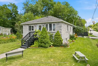 1 Maple Grove Street, Whitchurch-stouffville, On L4a 7x3