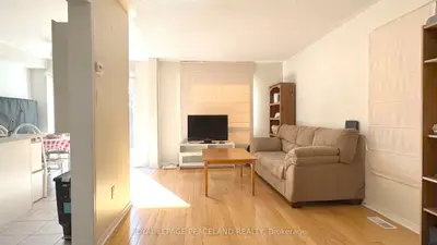4 Attilio Street, Markham, On L3r 5h3