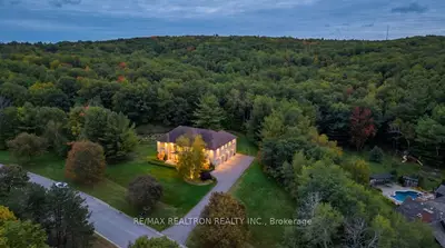 65 Kingswood Drive, King, On L7b 1k8