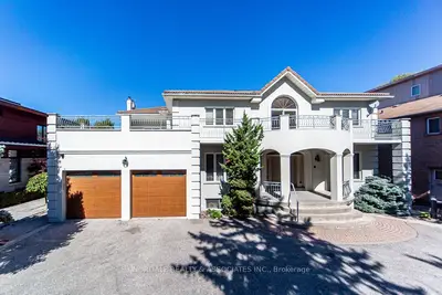 50 Garden Avenue, Richmond Hill, On L4c 6l9
