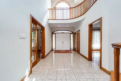50 Garden Avenue, Richmond Hill, On L4c 6l9