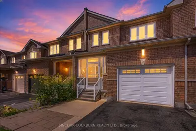 14 Barr Crescent, Aurora, On L4g 0b8