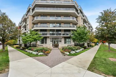 111 Civic Square Gate 222, Aurora, On L4g 0s6