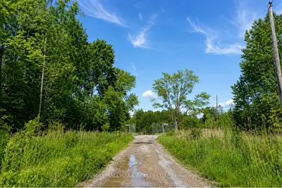 21576 Mccowan Road, East Gwillimbury, On L0g 1m0