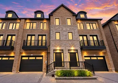 260 Eagle Street 22, Newmarket, On L3y 1k1