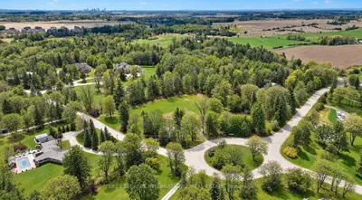 21 Westgate Boulevard, King, On L7b 1j9