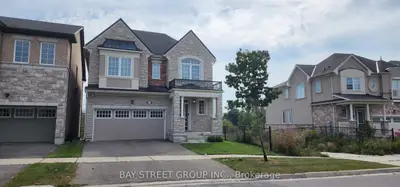 246 Degraaf Crescent, Aurora, On L4g 0x1