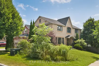 29 Batson Drive, Aurora, On L4g 7g8