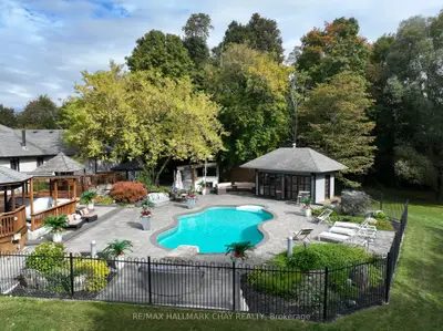 6513 King Road, King, On L0g 1n0