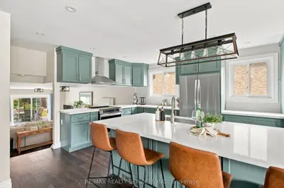 37 Maple Avenue W, New Tecumseth, On L0g 1a0