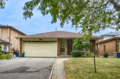 68 Fullerton Crescent, Markham, On L3r 3g5