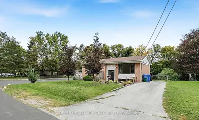 135 Peter Street, East Gwillimbury, On L9n 1l2