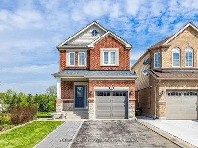 614 Mcbean Avenue N, Newmarket, On L3x 2l5