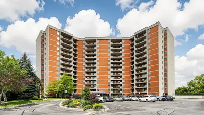 7811 Yonge Street 310, Markham, On L3t 4s3