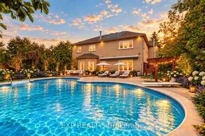 785 Quantra Crescent, Newmarket, On L3x 1m9