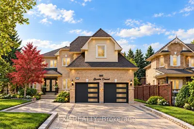 785 Quantra Crescent, Newmarket, On L3x 1m9