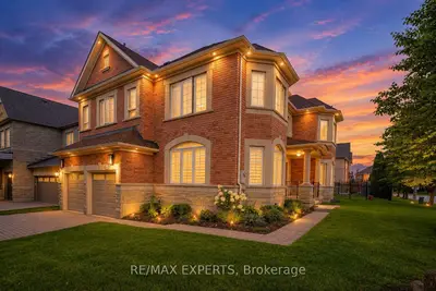 6 Elyssa Drive, Richmond Hill, On L4b 4v2