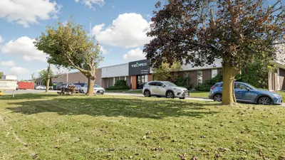 61 Rayette Road 3, Vaughan, On L4k 2e8