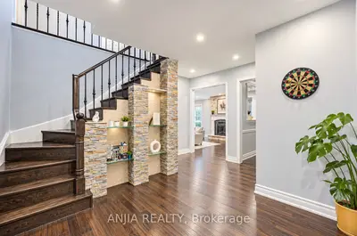 58 Summerfeldt Crescent, Markham, On L3r 2b2