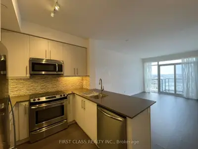55 Oneida Crescent 1106, Richmond Hill, On L4b 4t9