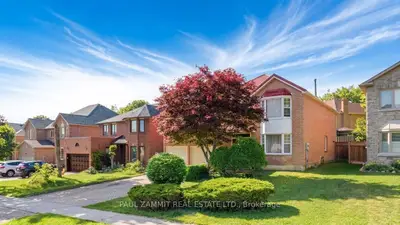 236 Green Lane, Markham, On L3t 7h7