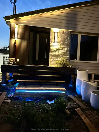 326 Mcconvey Drive Basement, Richmond Hill, On L4c 3k3