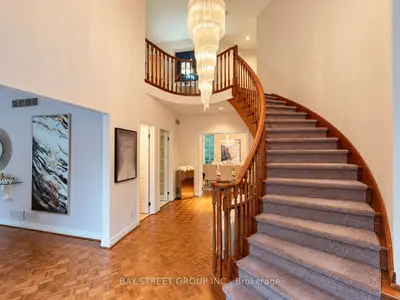 6 Hunt Club Court, Markham, On L3t 7l4