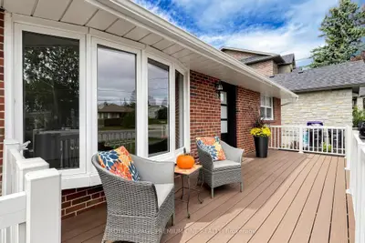 98 Thornton Avenue, Bradford West Gwillimbury, On L3z 1n4