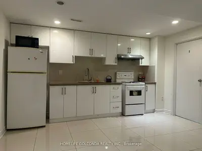 37 Halder Crescent, Markham, On L3r 7e9