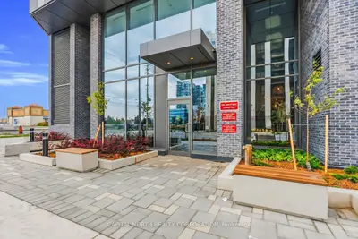 10 Abeja Street 1619, Vaughan, On L4k 0r4