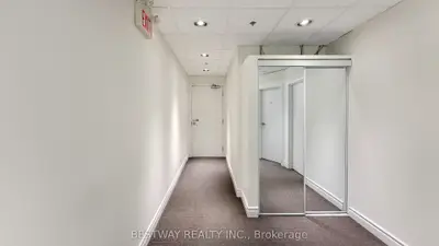 9889 Markham Road 206, Markham, On L6e 2c7
