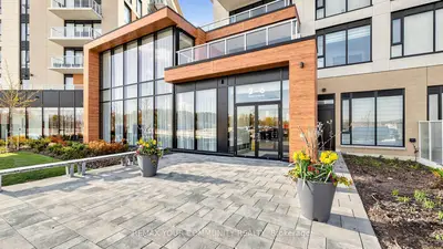 2 David Eyer Road 524, Richmond Hill, On L4s 0n6
