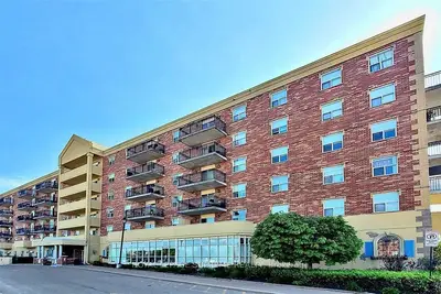 7373 Martin Grove Road 520, Vaughan, On L4l 9k1