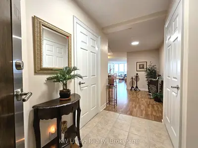 33 Cox Boulevard 1117, Markham, On L3r 8a6