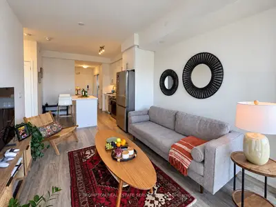 95 Oneida Crescent Lph06, Richmond Hill, On L4b 0h5