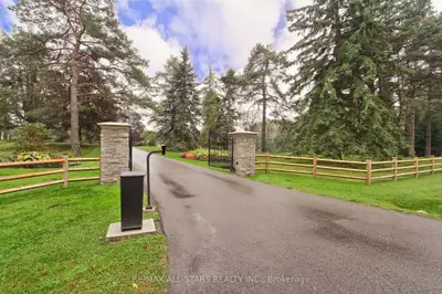 15 Lobraico Lane, Whitchurch-stouffville, On L4a 7x5