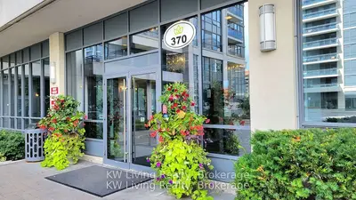 370 Hwy 7 E 802, Richmond Hill, On L4b 0c4