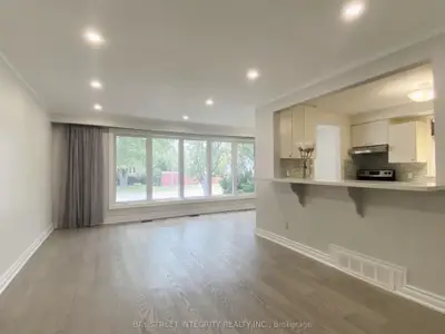 207 Maple Avenue, Richmond Hill, On L4c 2j4