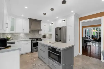 590 Gagnon Place, Newmarket, On L3x 1v8
