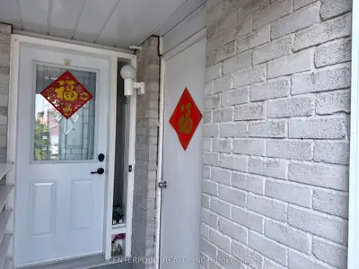 68 Neeland Road Upper, Markham, On L3s 1w7