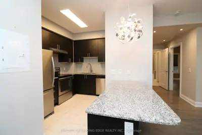 481 Rupert Avenue 123, Whitchurch-stouffville, On L4a 1y7