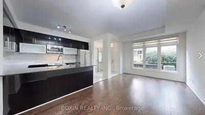 7 Brighton Place 14, Vaughan, On L4j 0h1