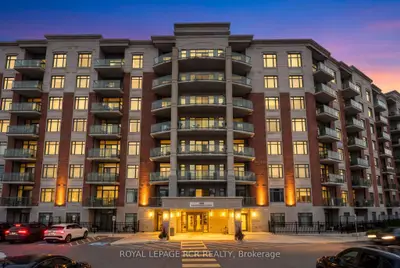 460 William Graham Drive 318, Aurora, On L4g 1x9